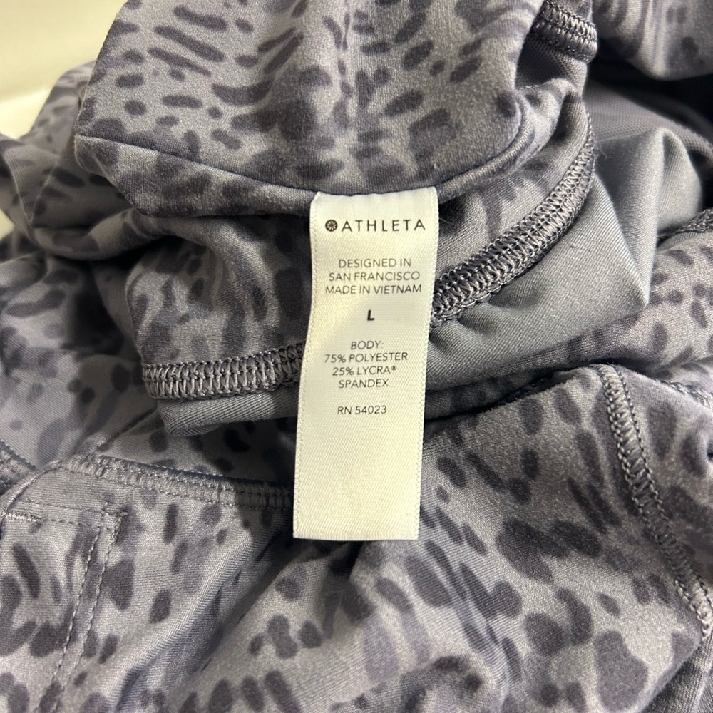 Athleta Lavender Patterned Joggers - image 8